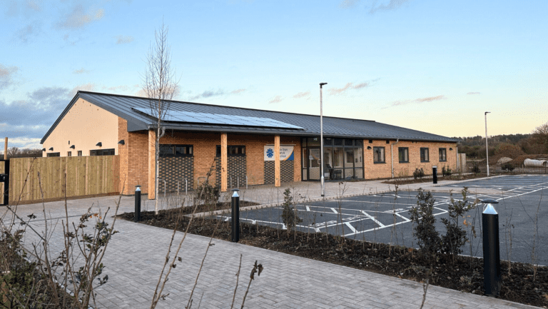 Mynedfa Yate Happy Days Nurseries