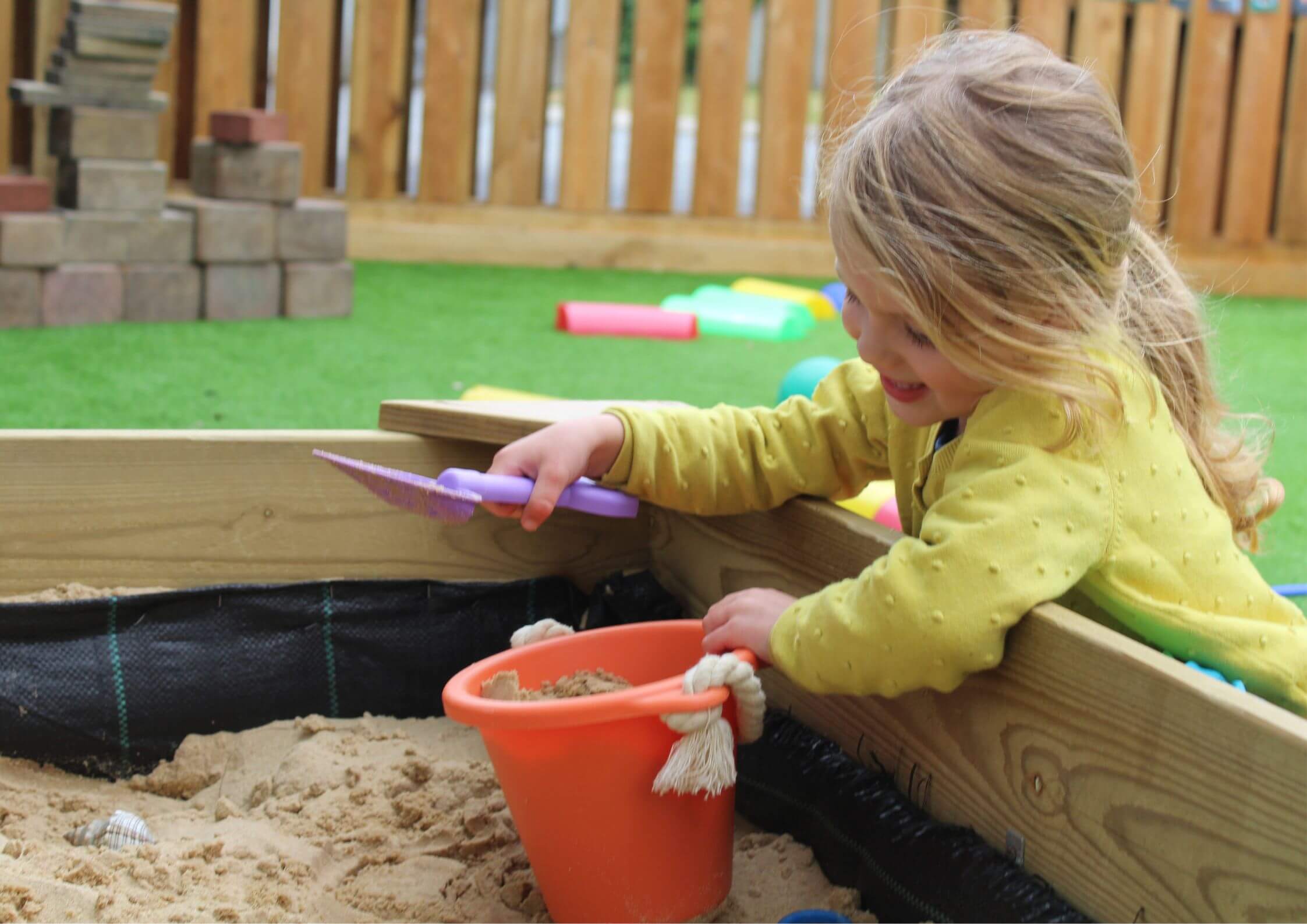 Outdoor nursery sand box